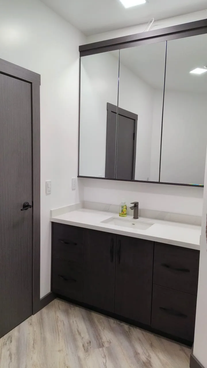 Baños — Cabinet Deluxe Cuauhtémoc