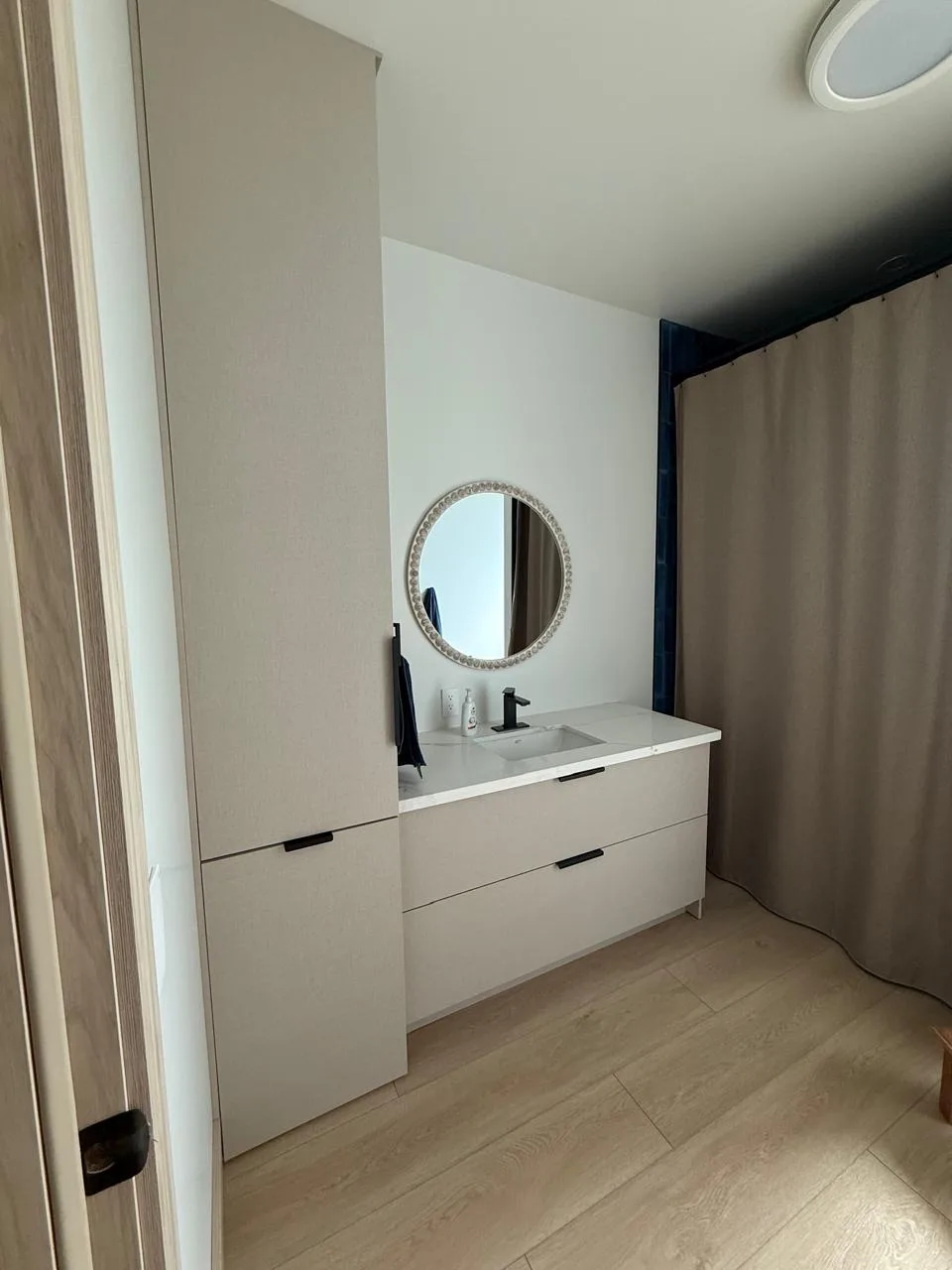 Baños — Cabinet Deluxe Cuauhtémoc