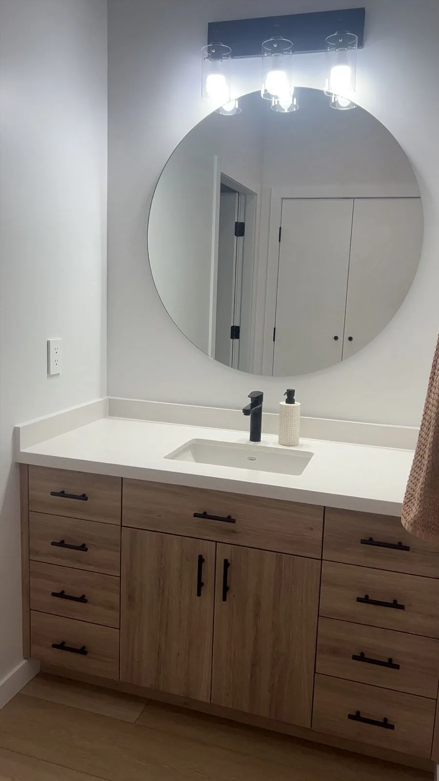 Baños — Cabinet Deluxe Cuauhtémoc