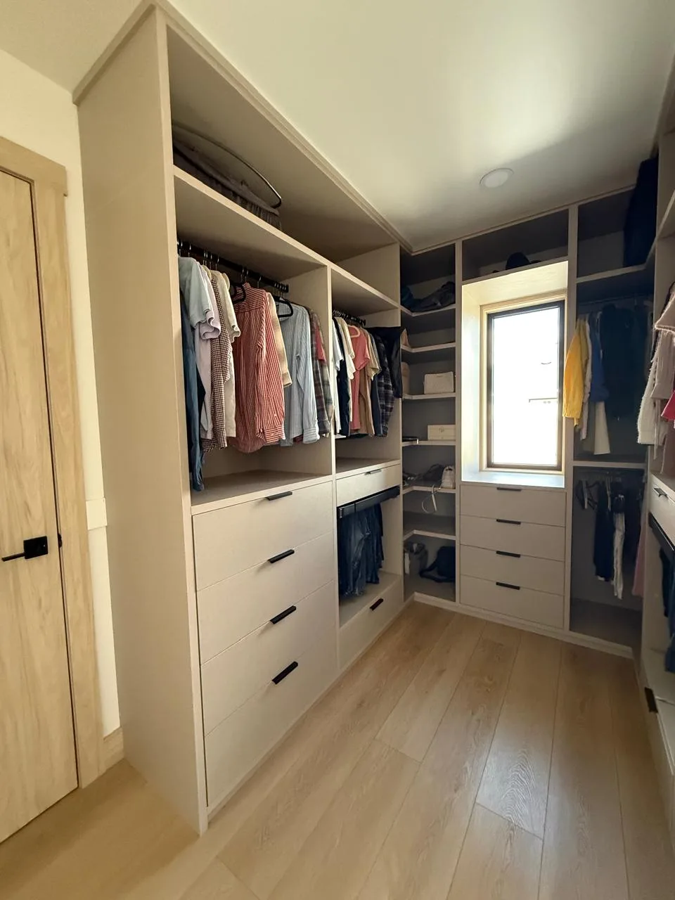 Closets y Recámaras — Cabinet Deluxe Cuauhtémoc
