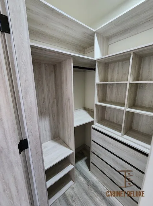 Closets y Recámaras — Cabinet Deluxe Cuauhtémoc