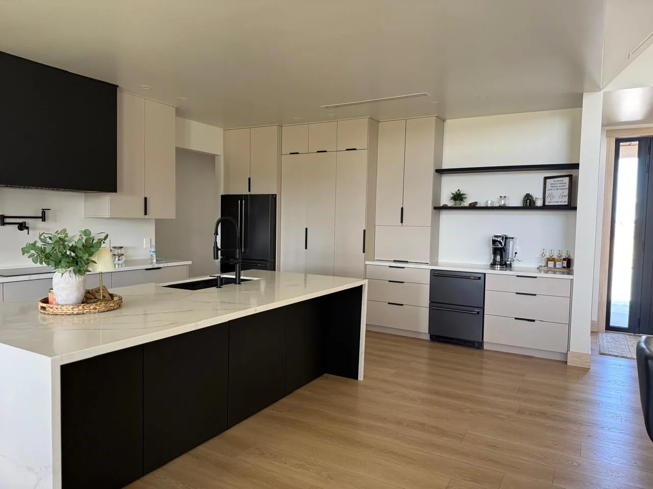 Cocinas Integrales — Cabinet Deluxe Cuauhtémoc