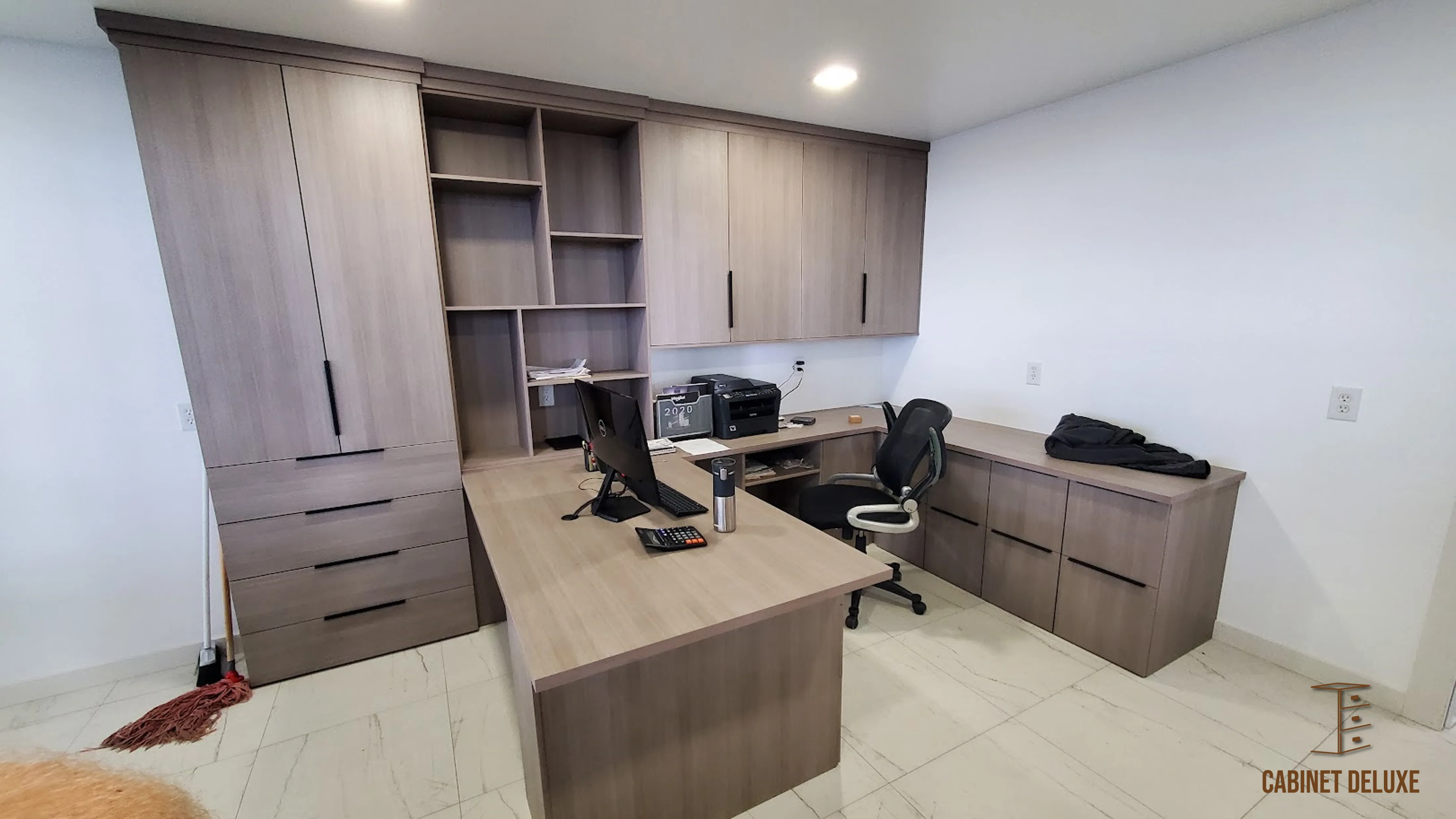Oficinas — Cabinet Deluxe Cuauhtémoc