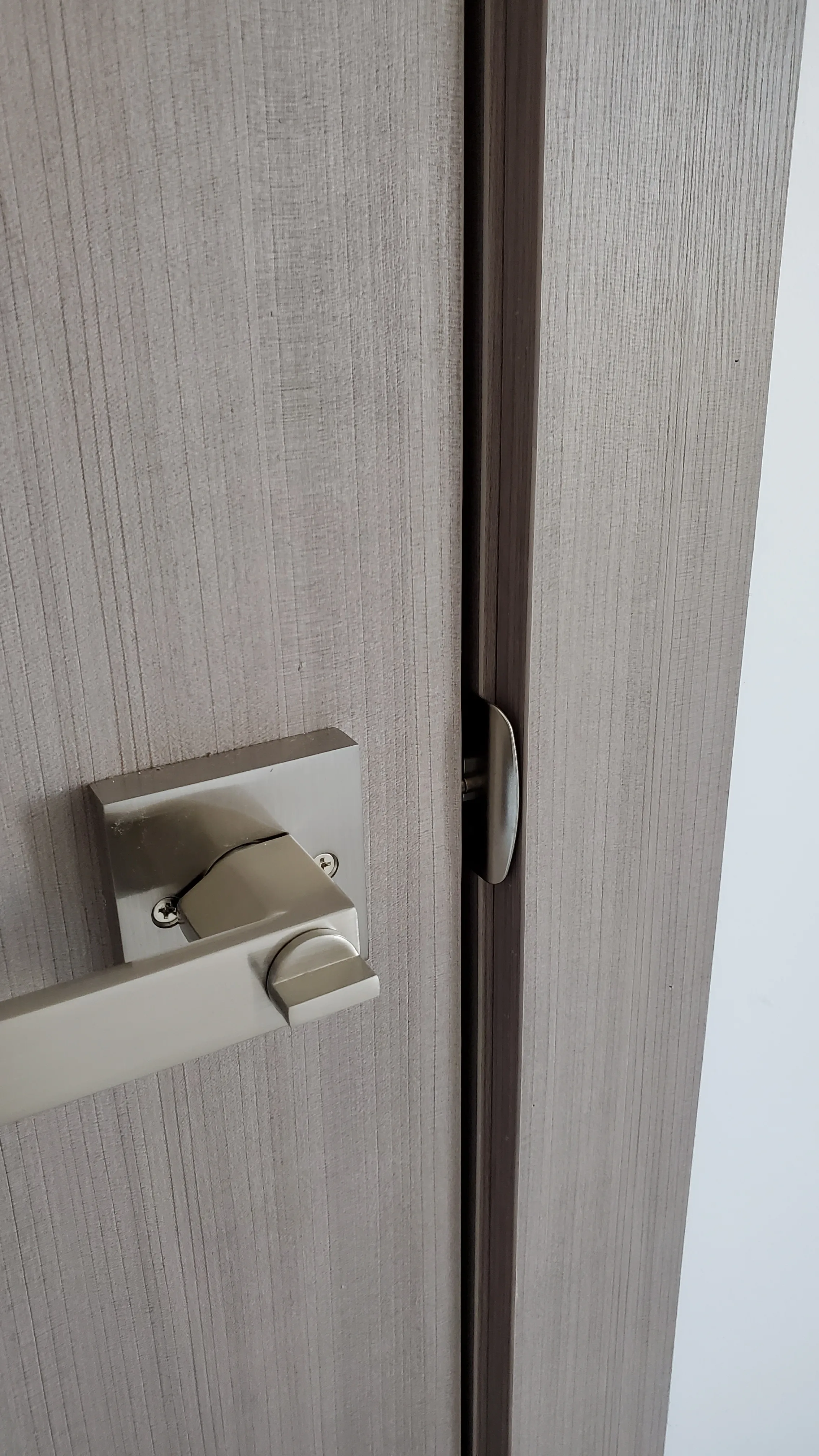 Puertas y Molduras — Cabinet Deluxe Cuauhtémoc