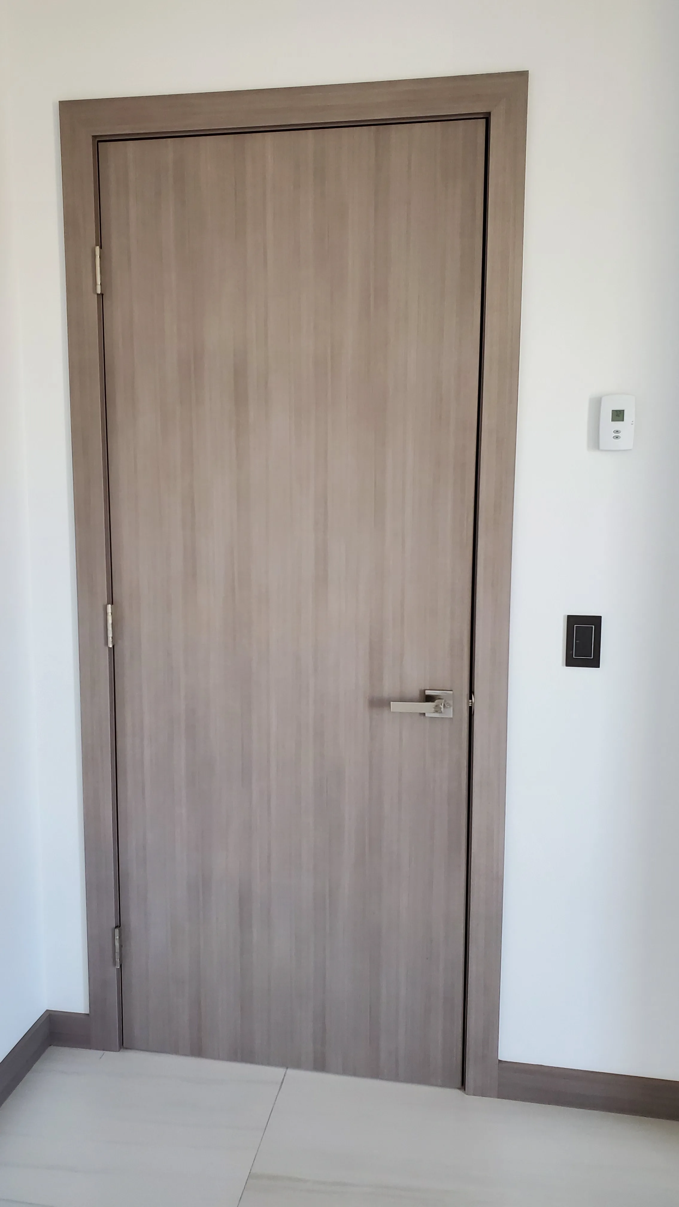 Puertas y Molduras — Cabinet Deluxe Cuauhtémoc