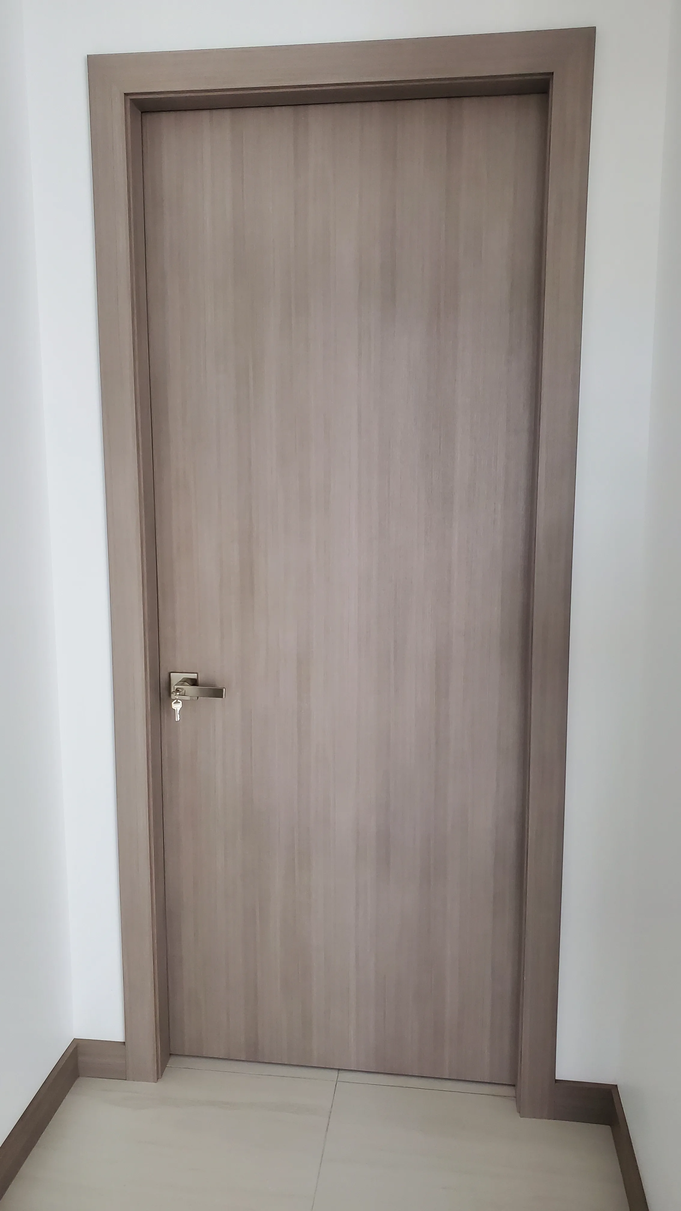Puertas y Molduras — Cabinet Deluxe Cuauhtémoc