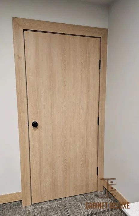 Puertas y Molduras — Cabinet Deluxe Cuauhtémoc